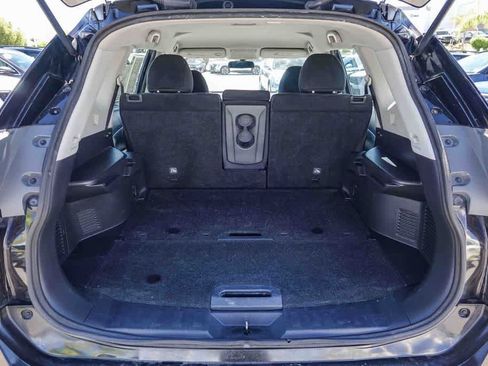 Used 2016 Nissan Rogue S image 25