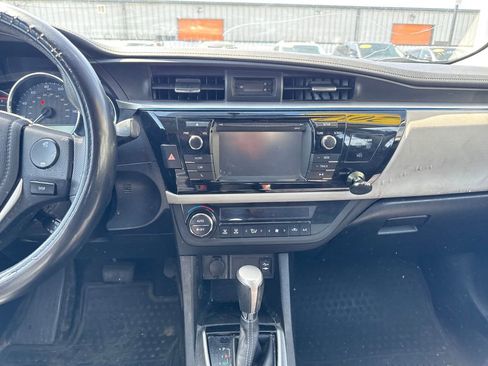 Used 2014 Toyota Corolla LE FWD image 17