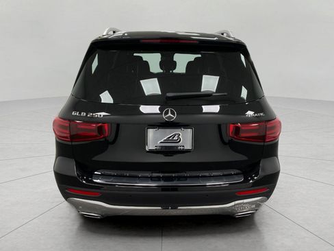 New 2026 Mercedes-Benz GLB 250 4MATIC image 4