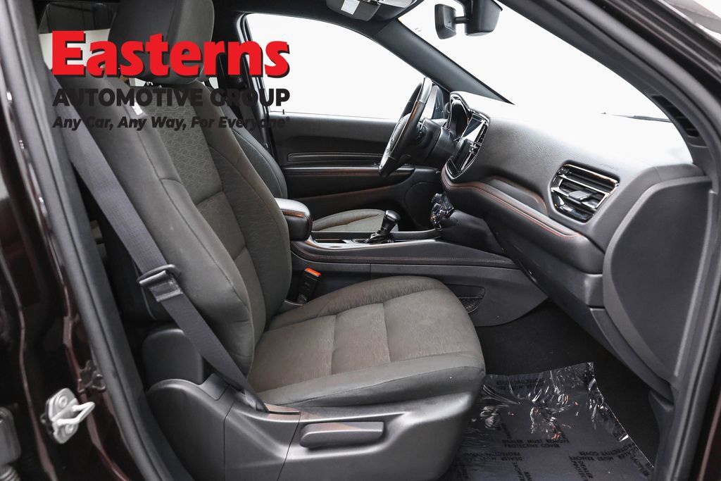 Used 2025 Dodge Durango GT RWD image 24