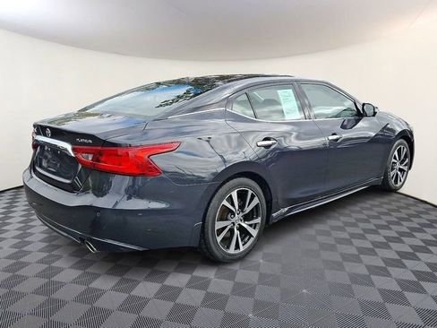 Used 2017 Nissan Maxima Platinum image 8
