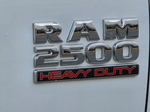 Used 2017 RAM 2500 SLT image 38