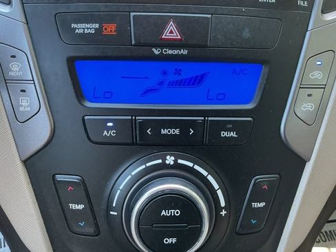 Used 2013 Hyundai Santa Fe Sport AWD/4WD image 16