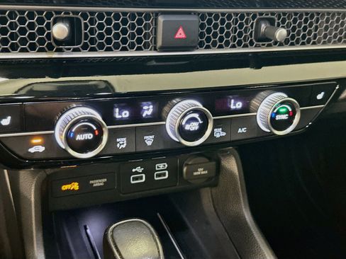 Used 2023 Honda Civic Touring image 24