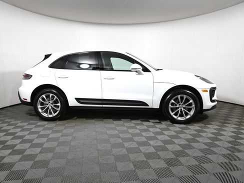 Used 2023 Porsche Macan AWD/4WD image 8