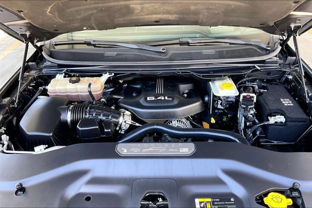 Used 2022 Jeep Grand Wagoneer Series I AWD/4WD image 9