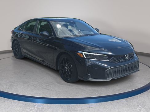 Used 2025 Honda Civic Sport image 3