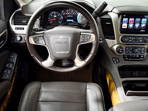 Used 2017 GMC Yukon XL Denali w/ Open Road Package image 25