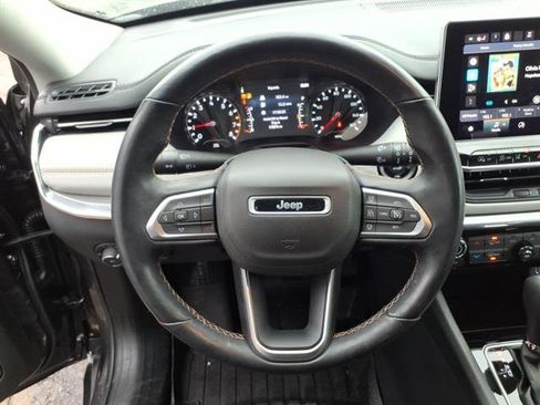 Used 2022 Jeep Compass Limited image 14