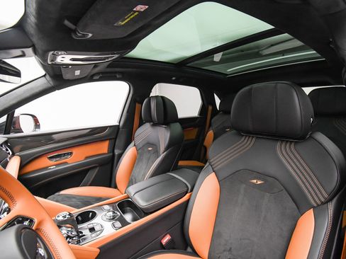 Certified 2022 Bentley Bentayga image 50