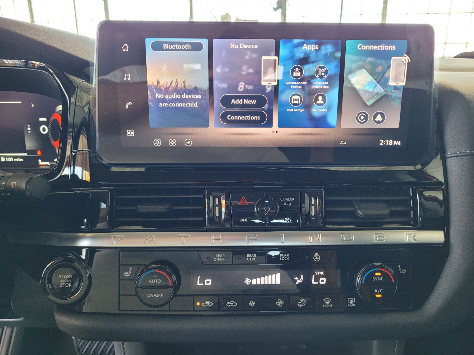 New 2026 Nissan Pathfinder SL AWD/4WD image 10