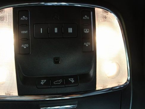 Used 2021 Jeep Grand Cherokee Trailhawk w/ Trailhawk Luxury Group image 20