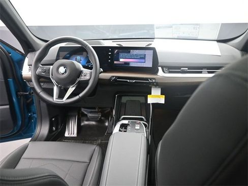 New 2025 BMW X1 xDrive28i w/ Technology Package image 27