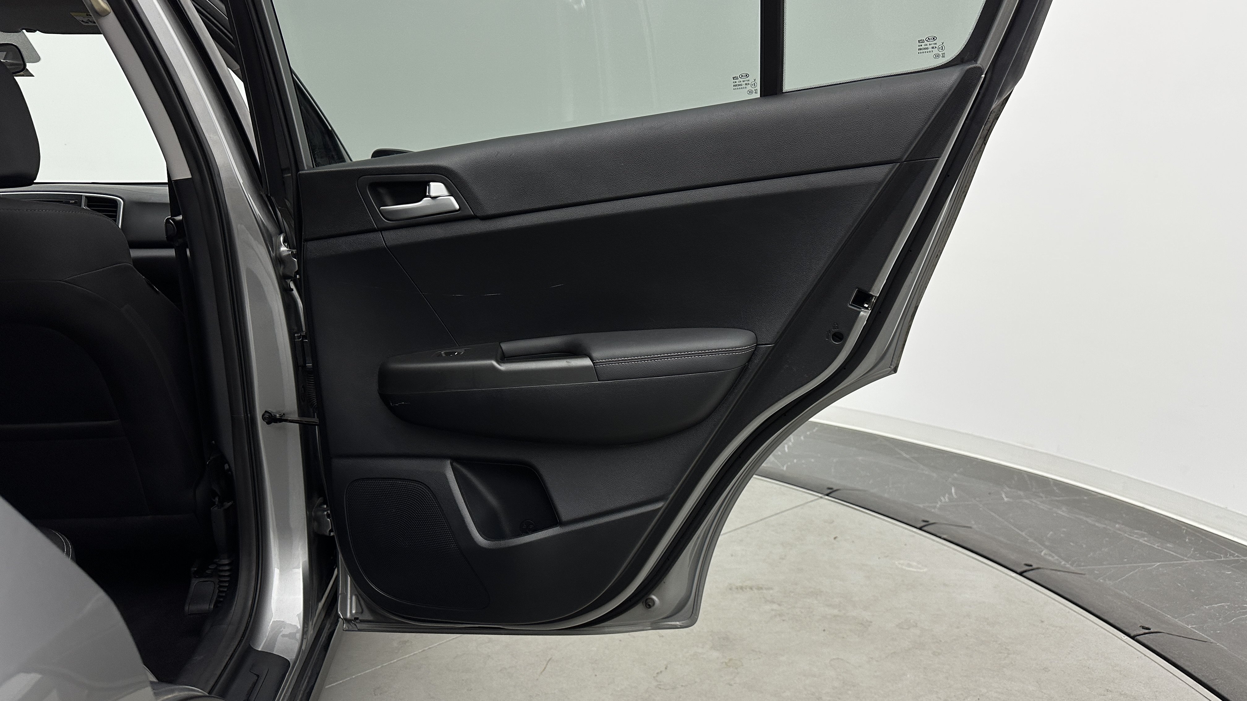 Used 2019 Kia Sportage LX FWD image 29