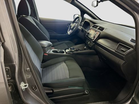 Used 2024 Nissan Leaf SV Plus image 32