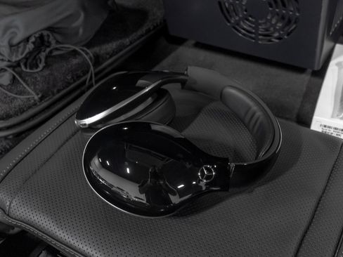 Used 2025 Mercedes-Benz Maybach GLS 600 4MATIC image 97