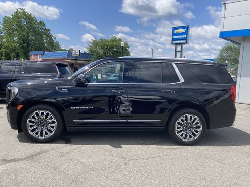 Used 2023 GMC Yukon Denali Ultimate image 4