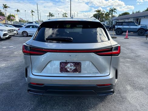 Used 2024 Lexus NX 350h AWD w/ Vision Package image 7
