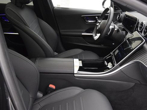Used 2024 Mercedes-Benz C 300 4MATIC Sedan image 15