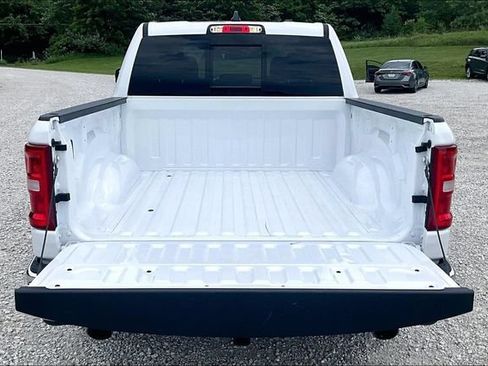 Used 2026 RAM 1500 Laramie AWD/4WD image 35