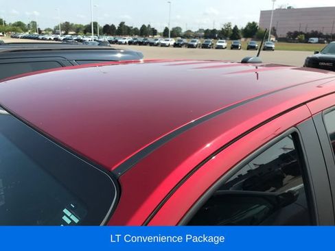 Used 2023 Chevrolet Colorado LT w/ LT Convenience Package III AWD/4WD image 5