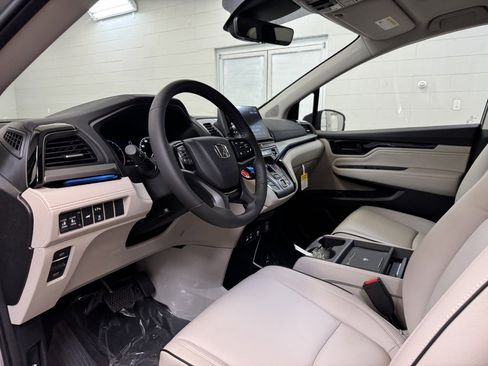 Used 2026 Honda Odyssey Touring image 13