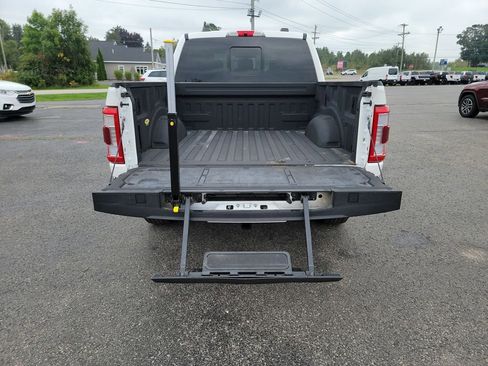 Used 2021 Ford F150 Lariat w/ Equipment Group 502A High image 27