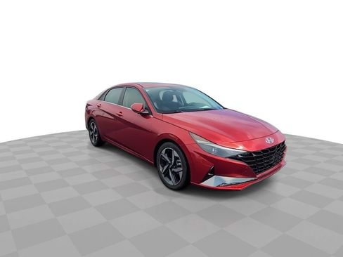 Used 2021 Hyundai Elantra Limited FWD image 2