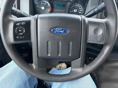Used 2015 Ford F350 XL w/ Power Equipment Group image 28