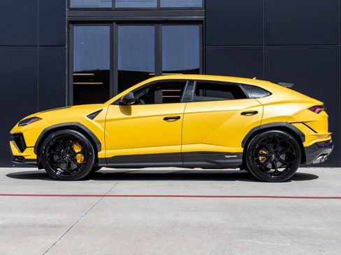 Used 2024 Lamborghini Urus Performante image 9