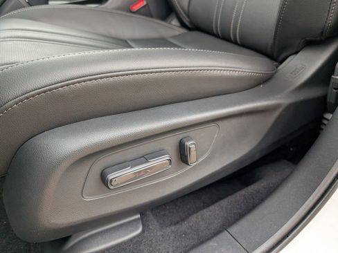 New 2026 Honda HR-V EX-L image 10