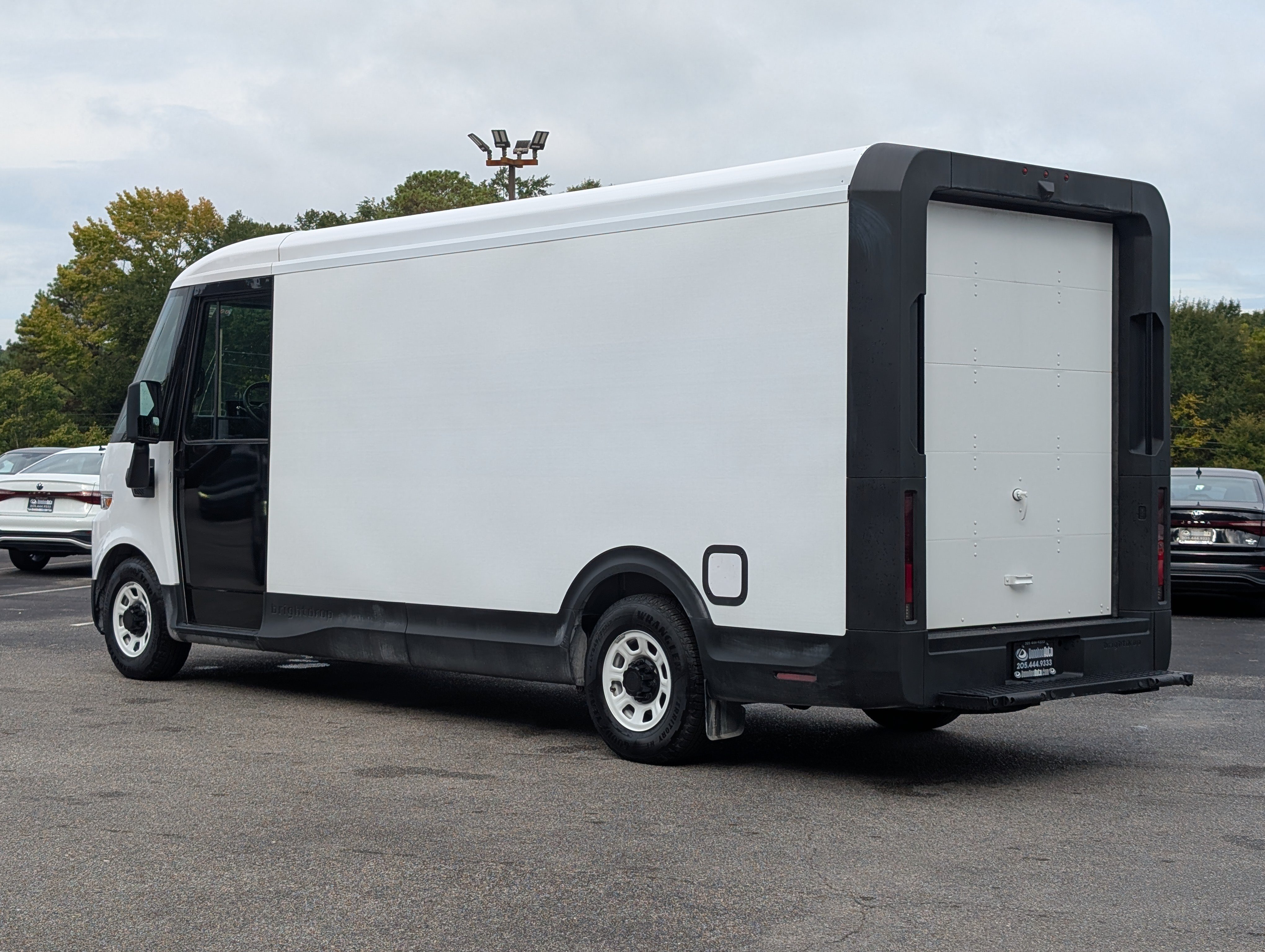 Used 2024 Chevrolet Brightdrop 600 w/ Commercial Equipment Package AWD/4WD image 7