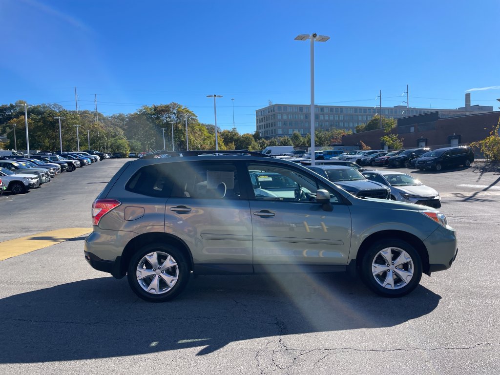 Used 2014 Subaru Forester 2.5i Premium w/ All-Weather Package AWD/4WD image 6