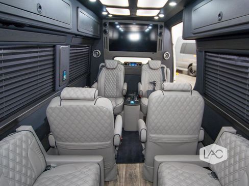Used 2022 Mercedes-Benz Sprinter 3500 image 15