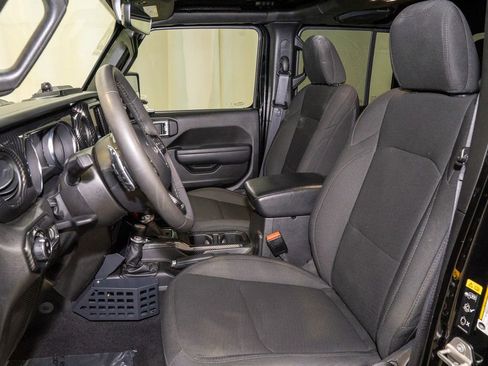 Used 2023 Jeep Gladiator Willys image 10