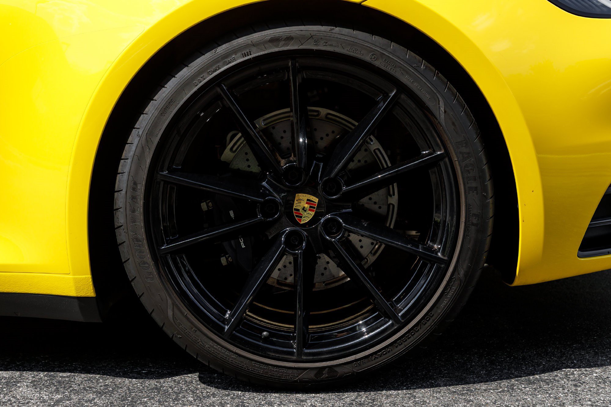 Used 2022 Porsche 911 Carrera RWD image 34