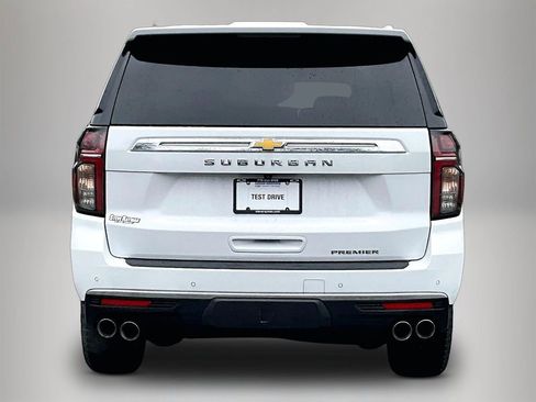 Certified 2023 Chevrolet Suburban Premier image 7