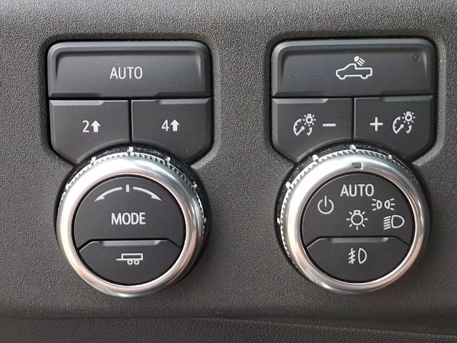 Used 2024 GMC Sierra 1500 Elevation AWD/4WD image 9