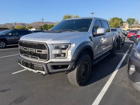 Used 2018 Ford F150 Raptor w/ Equipment Group 802A Luxury AWD/4WD image 8
