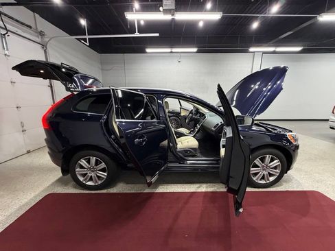 Used 2016 Volvo XC60 T6 Platinum w/ Climate Package AWD/4WD image 58