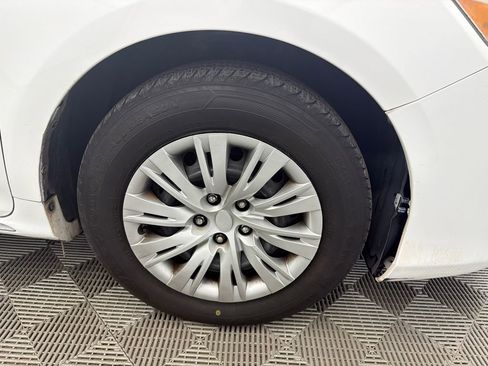 Used 2012 Toyota Camry LE image 13