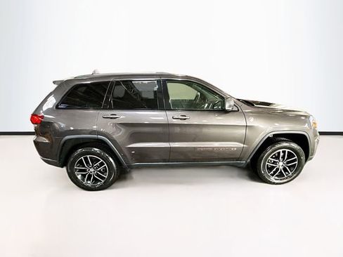 Used 2018 Jeep Grand Cherokee Trailhawk w/ Trailhawk Luxury Group image 5