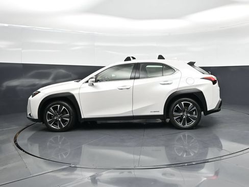 Used 2020 Lexus UX 250h w/ Premium Package AWD/4WD image 24