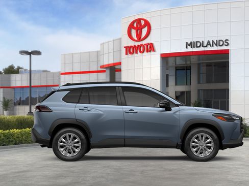 New 2026 Toyota Corolla Cross LE FWD image 34