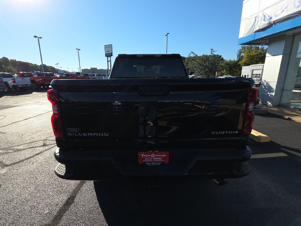 New 2026 Chevrolet Silverado 2500 Custom w/ Custom Value Package AWD/4WD image 7