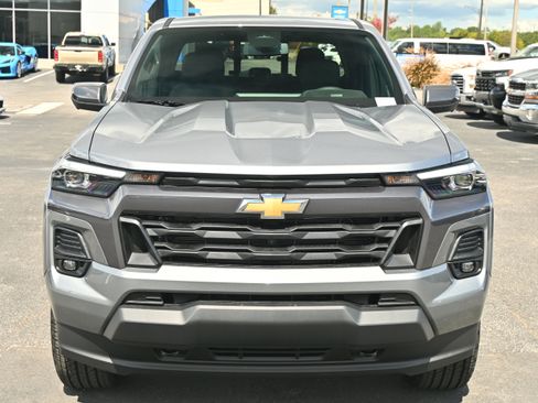 New 2026 Chevrolet Colorado LT w/ LT Convenience Package AWD/4WD image 3