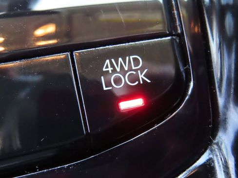 Certified 2022 Jeep Compass Limited AWD/4WD image 9