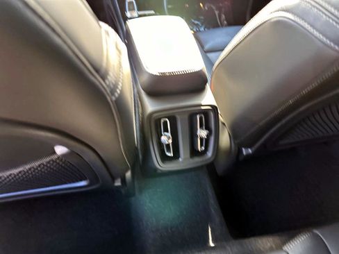 Certified 2024 Volvo XC40 B5 Plus image 15