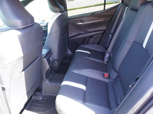 Used 2025 Toyota Camry SE FWD image 13