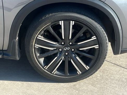 Used 2022 INFINITI QX50 Luxe w/ Appearance Package image 5